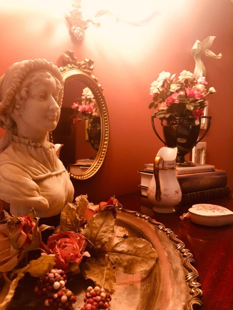 Princess Anne Book Lovers Inn 外观 照片